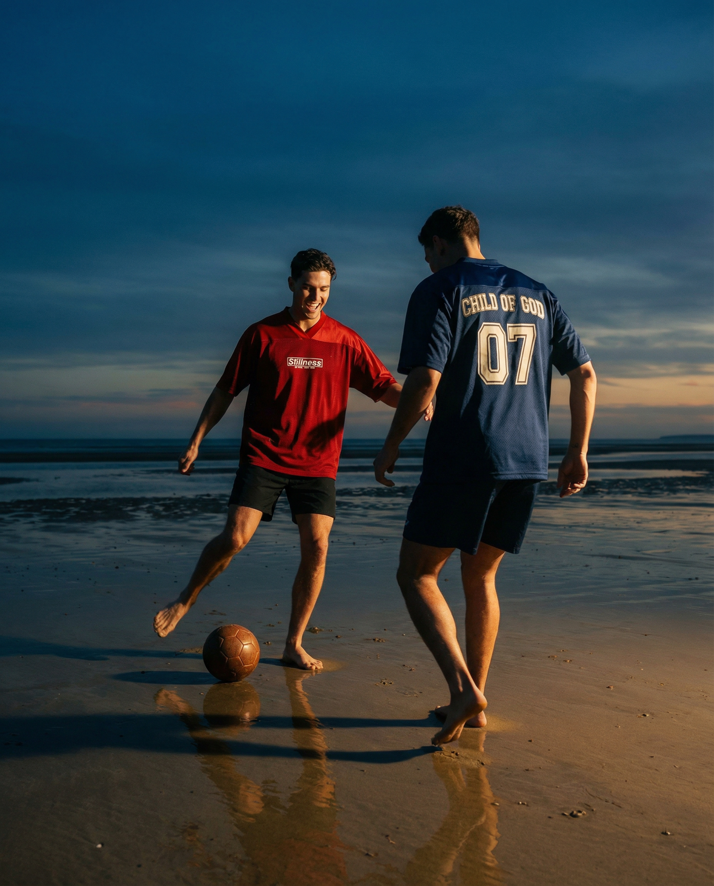 CHILD OF GOD - Oversized Mesh V-Neck Fußballtrikot